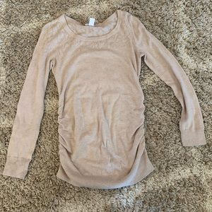 Small maternity beige sweater, motherhood maternity.